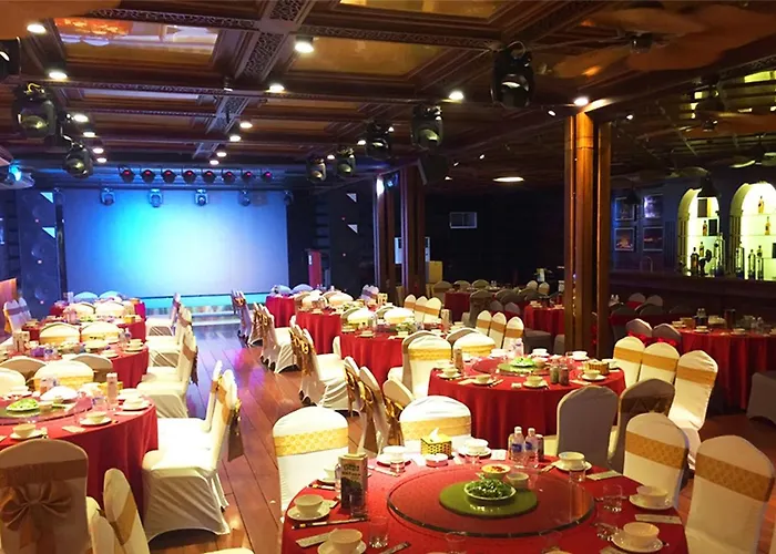 Halong Palace 4*