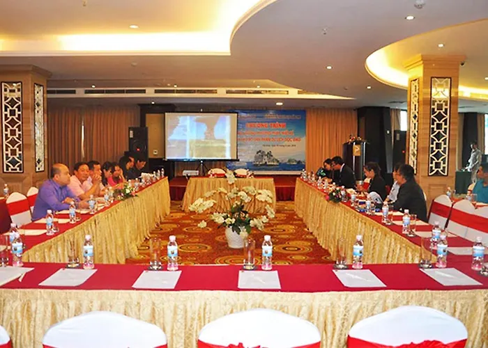Hotel Halong Palace Ha Long