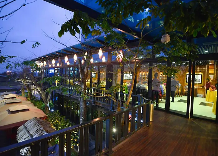 Halong Palace Hotel 4*