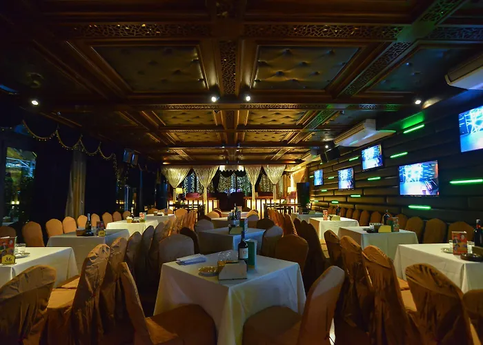 Hotel Halong Palace 4*