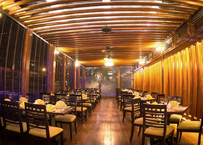 Hotel Halong Palace 4*