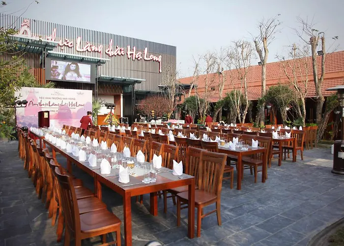 Hotel Halong Palace 4*