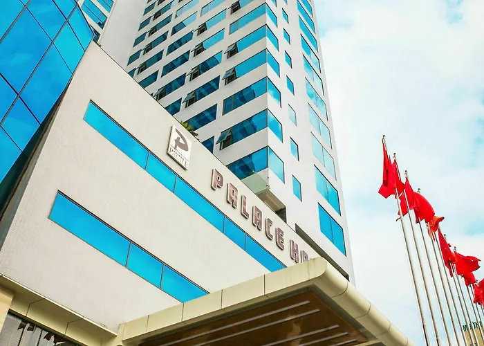 Hotel Halong Palace